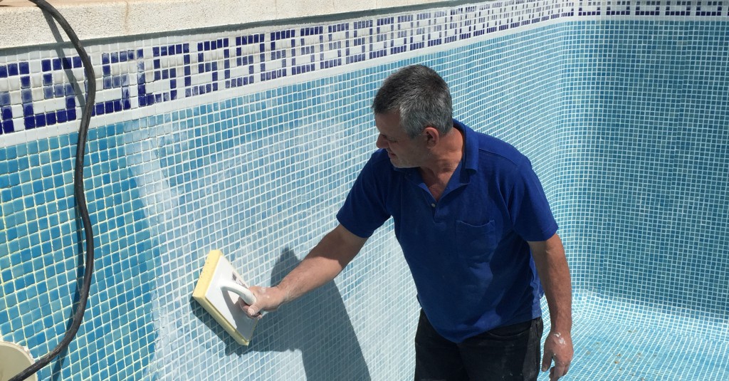 Presupuesto precio reforma piscina Sevilla Presupuesto precio reforma piscina Sevilla